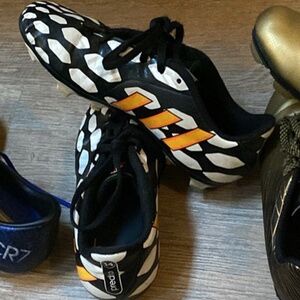 Adidas Predator Cleats sz 3